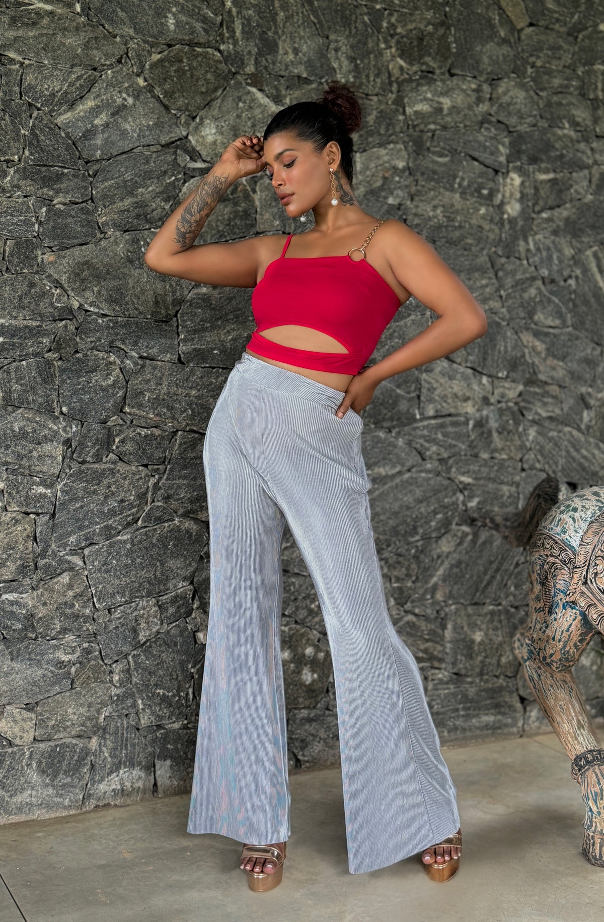 Leisure Fit Wide Leg Pant